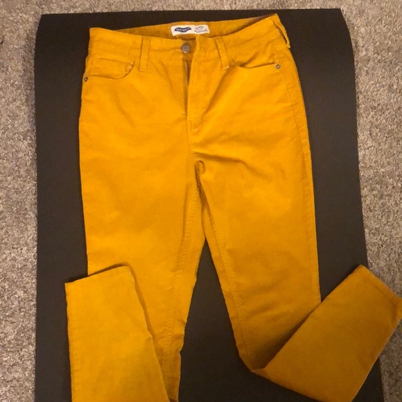 Mustard color Old Navy super skinny corduroy pants - Picture 1 of 4